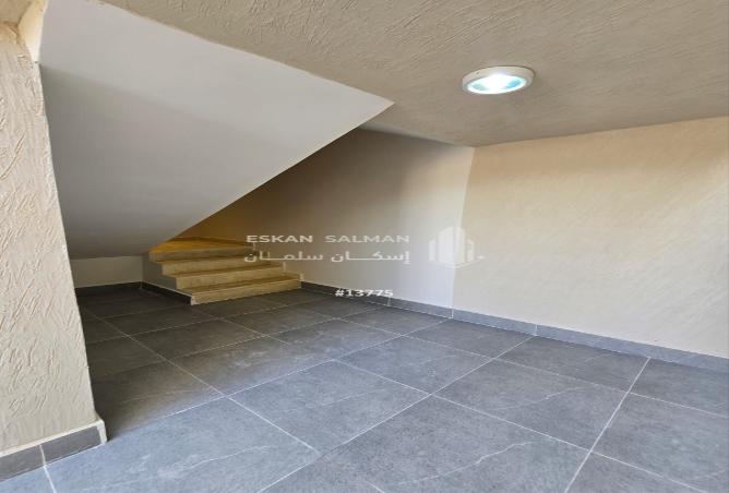 251980 - Property Image 3