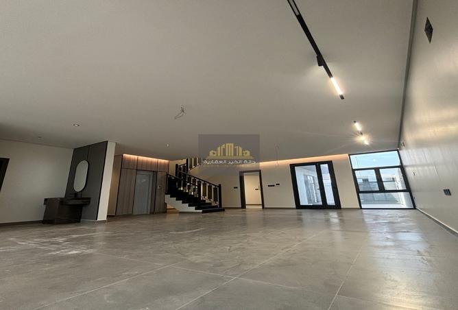 258153 - Property Image 2