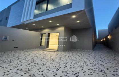 شقة - 8 غرف نوم - 4 حمامات للبيع في بدر - الرياض - الرياض