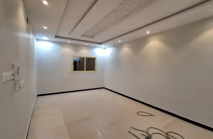 Apartment - 3 Bedrooms - 3 Bathrooms for sale in Al Dar Al Baida - Riyadh - Ar Riyadh