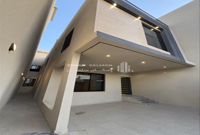 253084 - Property Image 2