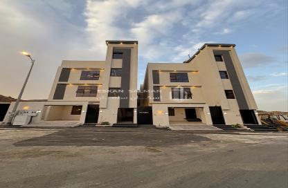 Full Floor - 7 Bedrooms - 4 Bathrooms for sale in Al Zuhur - Abha - Asir