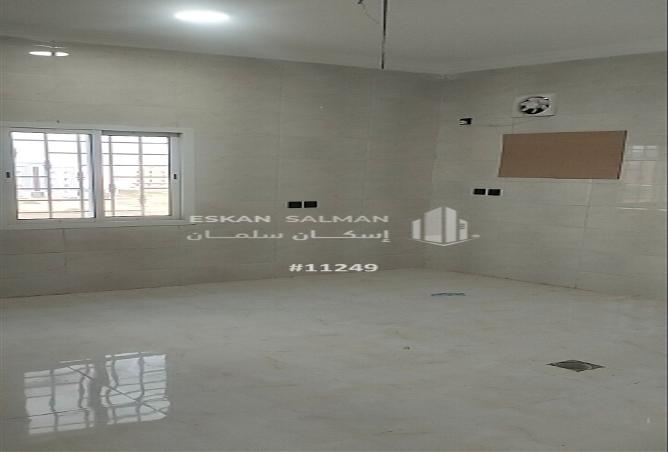 247074 - Property Image 3