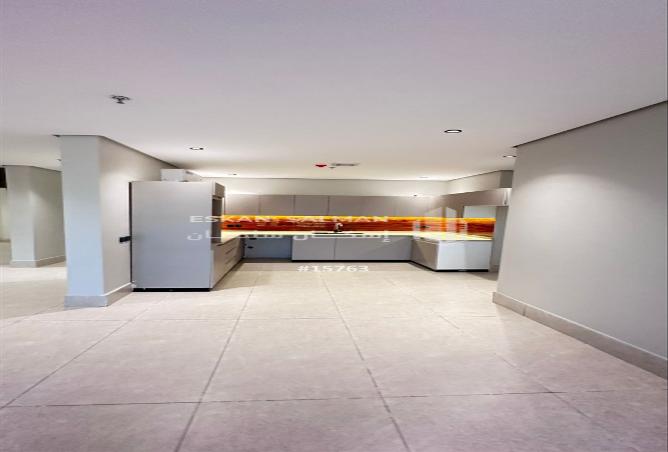 255400 - Property Image 2