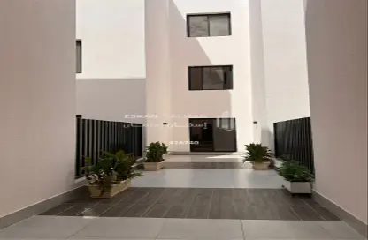 Apartment - 5 Bedrooms - 4 Bathrooms for sale in Al Malqa - Riyadh - Ar Riyadh