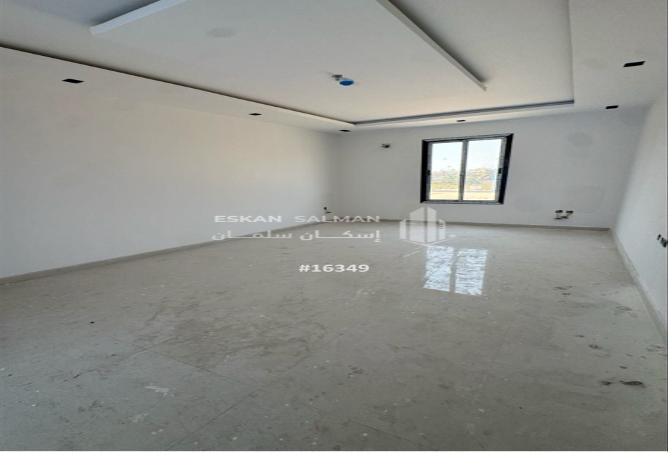 256396 - Property Image 2