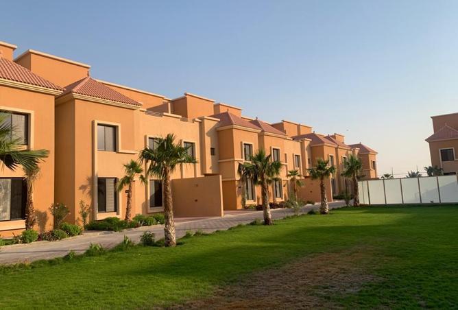 252163 - Property Image 3