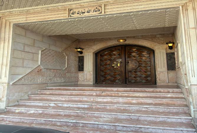 258739 - Property Image 2