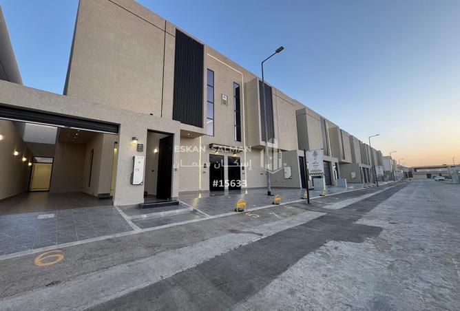 255062 - Property Image 2