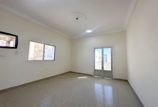 258493 - Property Image 2