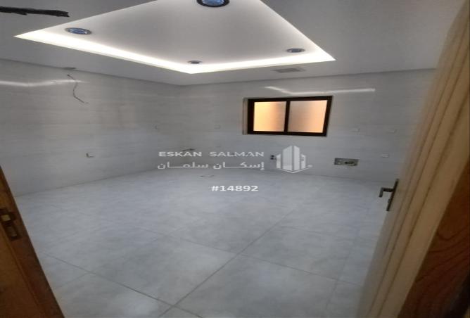 253896 - Property Image 3