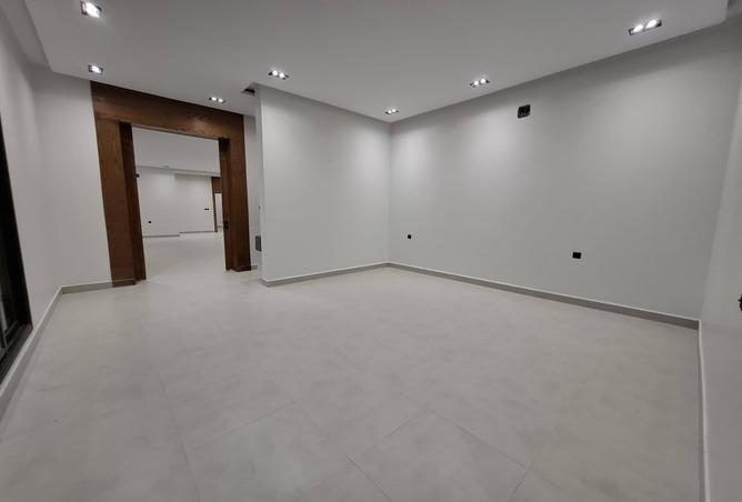 254951 - Property Image 3