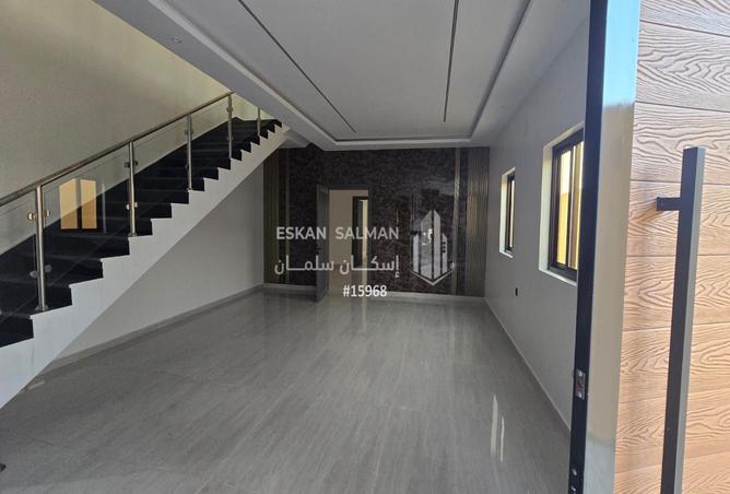 255760 - Property Image 3