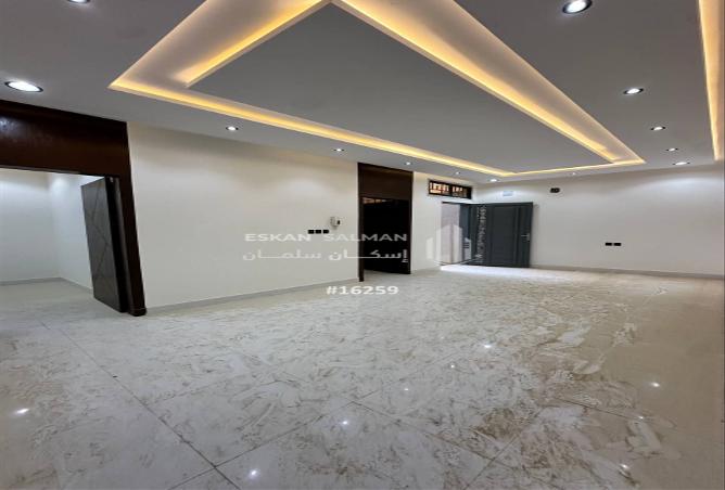 256306 - Property Image 2
