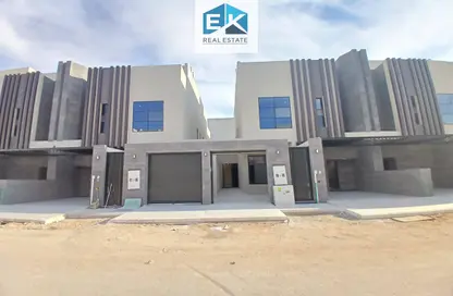 Full Floor - 4 Bedrooms - 3 Bathrooms for sale in Al Qadisiyah - Riyadh - Ar Riyadh