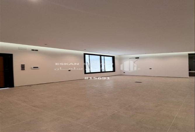 255223 - Property Image 2