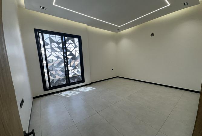 258036 - Property Image 3