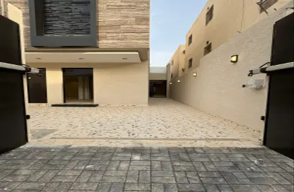 فيلا - 5 غرف نوم - 6 حمامات للبيع في اليرموك - الرياض - الرياض