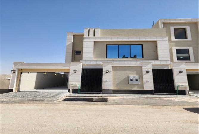 Full Floor - 5 Bedrooms - 3 Bathrooms for sale in Al Saadah - Riyadh - Ar Riyadh
