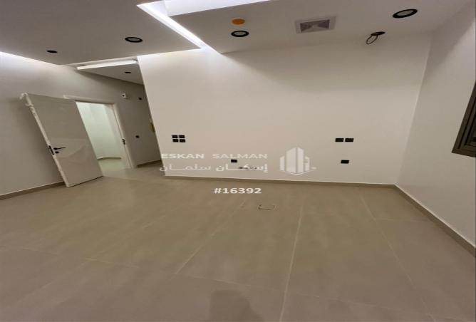 256391 - Property Image 3