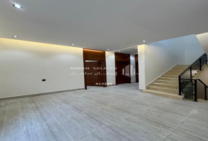 251077 - Property Image 2