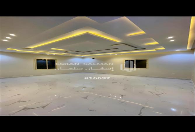 256723 - Property Image 2