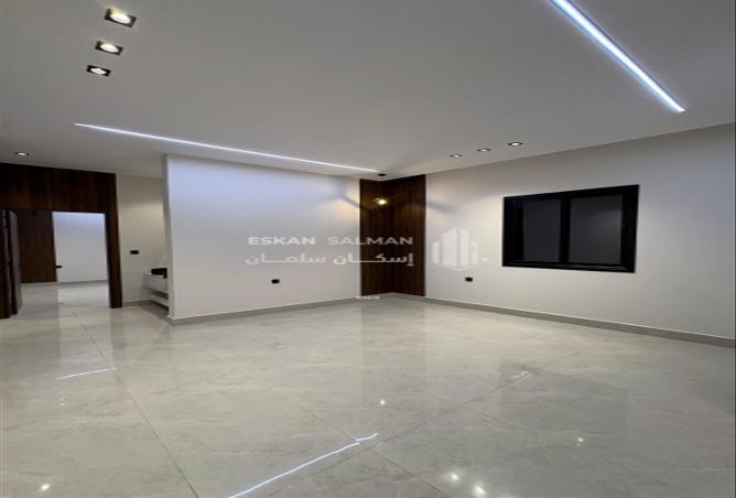 256610 - Property Image 3