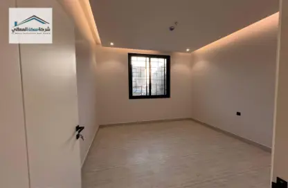 Apartment - 4 Bedrooms - 3 Bathrooms for sale in East Riyadh - Ar Riyadh