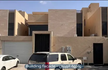 Full Floor - 5 Bedrooms - 3 Bathrooms for rent in Al Arid - Riyadh - Ar Riyadh