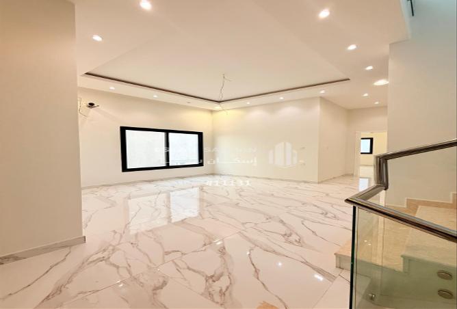 246760 - Property Image 3