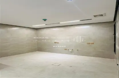 Apartment - 3 Bedrooms - 3 Bathrooms for sale in Al Hamra - Al Khubar - Eastern