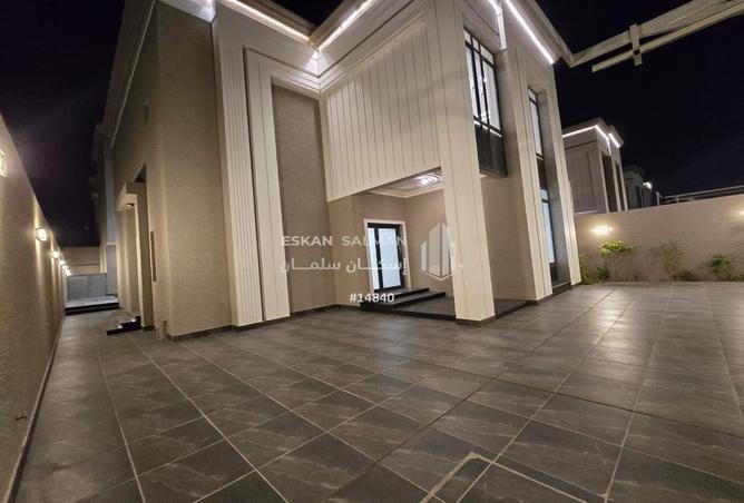 253863 - Property Image 2